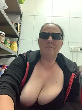 Snapshot of eroticjessitop chatting on March 17, 2025, 10:38 pm eroticjessitop online show from March 17, 2025, 10:38 pm