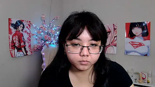 Snapshot of Moertomlly chatting on December 2, 2025, 5:35 am Moertomlly online show from December 2, 2025, 5:35 am