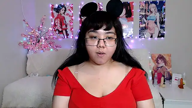 Snapshot of Moertomlly chatting on January 14, 2026, 4:07 am Moertomlly online show from January 14, 2026, 4:07 am