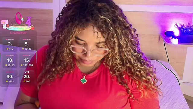 Snapshot of _nickypurple_ chatting on October 17, 2025, 7:05 pm nickypurple online show from October 17, 2025, 7:05 pm