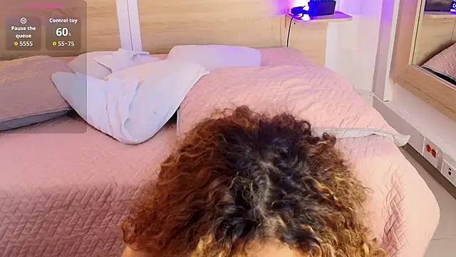 Snapshot of _nickypurple_ chatting on October 23, 2025, 7:12 pm nickypurple online show from October 23, 2025, 7:12 pm