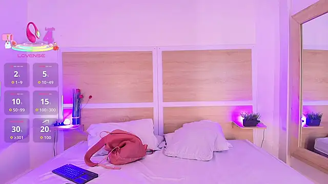 Snapshot of _nickypurple_ chatting on November 26, 2025, 7:15 pm nickypurple online show from November 26, 2025, 7:15 pm