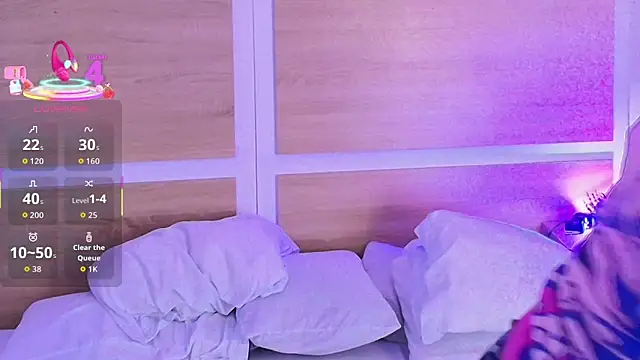 Snapshot of _nickypurple_ chatting on December 15, 2025, 7:18 pm nickypurple online show from December 15, 2025, 7:18 pm