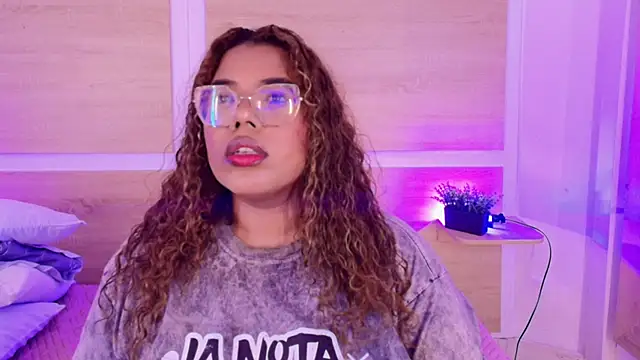  nickypurple  online show from May 30, 2026, 2:47 pm
