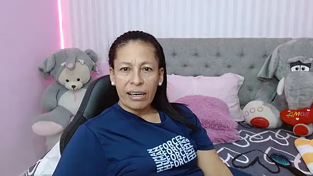 Snapshot of mature_martina chatting on January 28, 2025, 1:39 am mature martina online show from January 28, 2025, 1:39 am