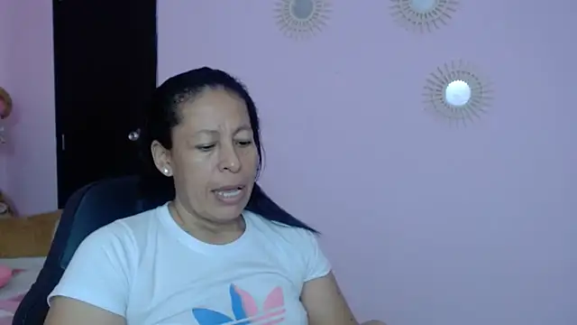 Snapshot of mature_martina chatting on January 31, 2025, 10:52 pm mature martina online show from January 31, 2025, 10:52 pm