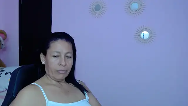 Snapshot of mature_martina chatting on February 4, 2025, 7:40 am mature martina online show from February 4, 2025, 7:40 am