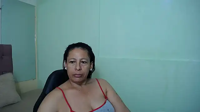 Snapshot of mature_martina chatting on March 1, 2025, 2:26 am mature martina online show from March 1, 2025, 2:26 am