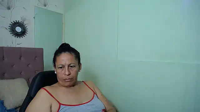 Snapshot of mature_martina chatting on March 1, 2025, 8:34 am mature martina online show from March 1, 2025, 8:34 am