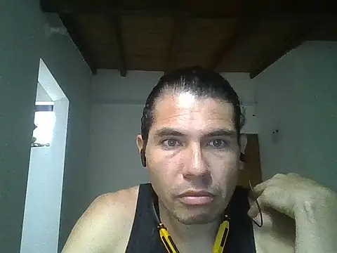 Snapshot of Manguerozotv chatting on May 11, 2026, 2:01 pm Manguerozotv online show from May 11, 2026, 2:01 pm