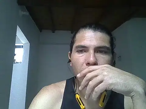 Snapshot of Manguerozotv chatting on May 11, 2026, 2:45 pm Manguerozotv online show from May 11, 2026, 2:45 pm