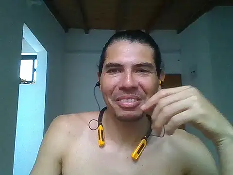 Snapshot of Manguerozotv chatting on May 23, 2026, 7:18 pm Manguerozotv online show from May 23, 2026, 7:18 pm