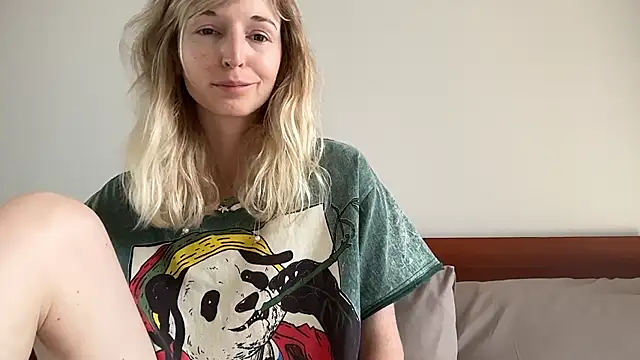 Snapshot of ivankai_ chatting on February 15, 2026, 3:14 am ivankai online show from February 15, 2026, 3:14 am