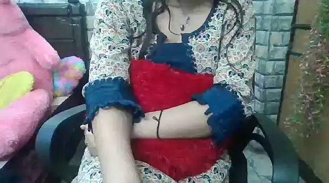 Snapshot of Sexy_iknoor chatting on January 19, 2025, 11:01 am Sexy iknoor online show from January 19, 2025, 11:01 am