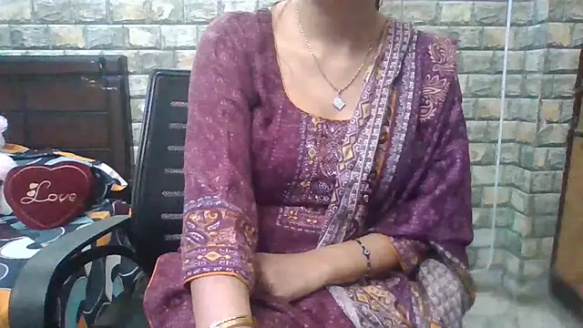 Snapshot of Sexy_iknoor chatting on November 13, 2025, 4:33 am Sexy iknoor online show from November 13, 2025, 4:33 am