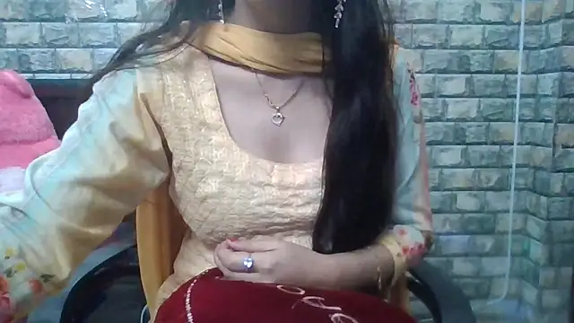 Snapshot of Sexy_iknoor chatting on February 8, 2026, 5:44 am Sexy iknoor online show from February 8, 2026, 5:44 am