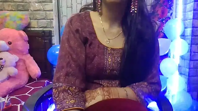 Snapshot of Sexy_iknoor chatting on February 15, 2026, 5:59 am Sexy iknoor online show from February 15, 2026, 5:59 am