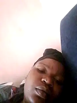 Snapshot of pretty-donna chatting on November 2, 2025, 6:27 am pretty-donna online show from November 2, 2025, 6:27 am