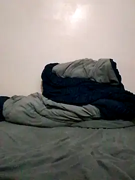 Snapshot of pretty-donna chatting on November 3, 2025, 12:17 pm pretty-donna online show from November 3, 2025, 12:17 pm