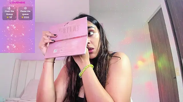 Snapshot of Mhia_palmer chatting on September 10, 2025, 12:49 pm Mhia palmer online show from September 10, 2025, 12:49 pm