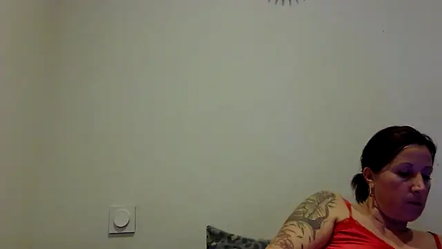 feline27 online show from November 7, 2025, 10:21 pm