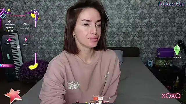 xx adrihanna xx online show from October 17, 2025, 3:10 am