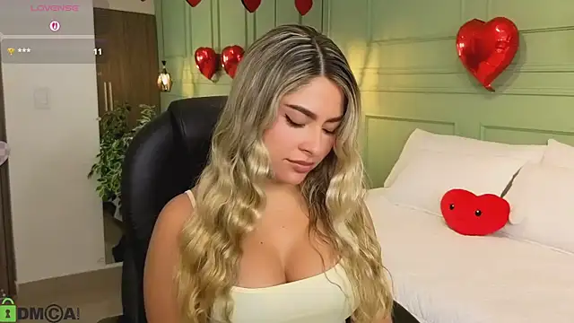 Snapshot of kataliina__ chatting on February 7, 2026, 11:58 am kataliina online show from February 7, 2026, 11:58 am