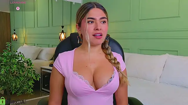 Snapshot of kataliina__ chatting on March 25, 2026, 12:00 pm kataliina online show from March 25, 2026, 12:00 pm