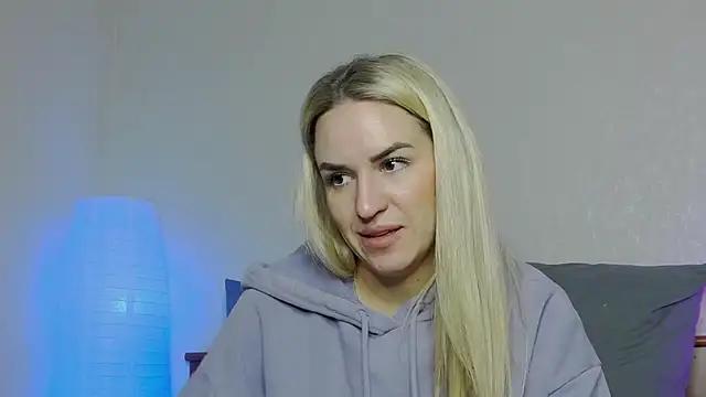 Snapshot of SofiJames chatting on January 7, 2025, 6:16 am SofiJames online show from January 7, 2025, 6:16 am