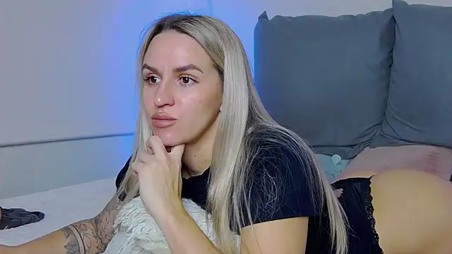 Snapshot of SofiJames chatting on October 29, 2025, 6:37 am SofiJames online show from October 29, 2025, 6:37 am