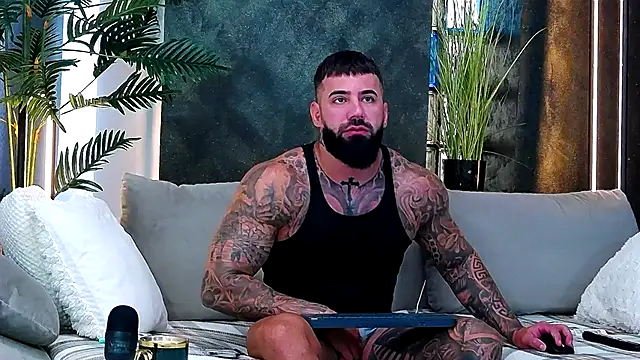 Snapshot of masterkingofmusclee chatting on September 10, 2025, 7:30 am masterkingofmusclee online show from September 10, 2025, 7:30 am