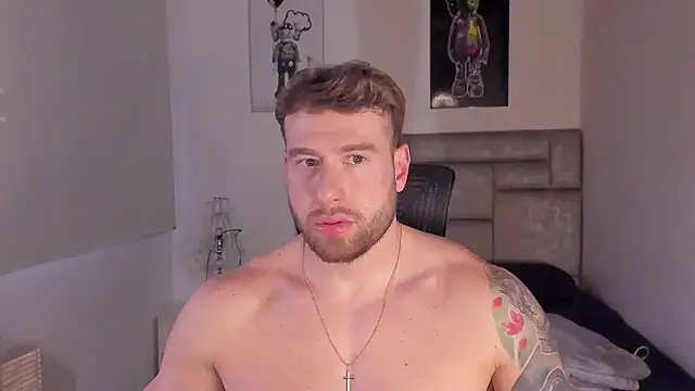 Snapshot of paul_rogerr chatting on February 12, 2026, 10:49 pm paul rogerr online show from February 12, 2026, 10:49 pm