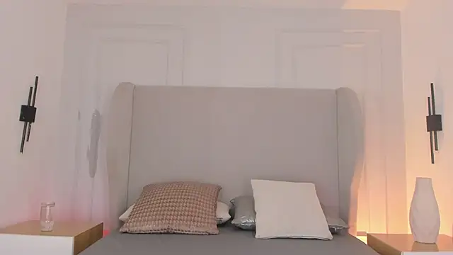 chloe d online show from January 13, 2026, 11:37 am