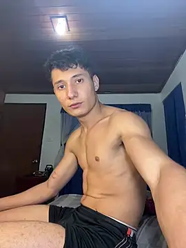 Snapshot of the_littleangel1 chatting on February 15, 2025, 8:43 pm the littleangel1 online show from February 15, 2025, 8:43 pm