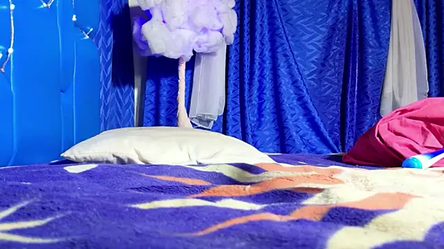 Snapshot of the_littleangel1 chatting on February 4, 2026, 1:55 am the littleangel1 online show from February 4, 2026, 1:55 am