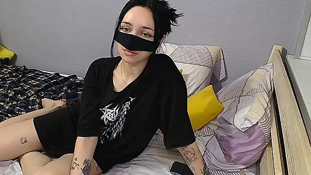 Snapshot of KathrineBerry chatting on December 23, 2024, 7:38 am KathrineBerry online show from December 23, 2024, 7:38 am