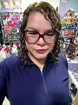 Snapshot of ROSALIALUCY chatting on January 7, 2026, 11:45 am ROSALIALUCY online show from January 7, 2026, 11:45 am