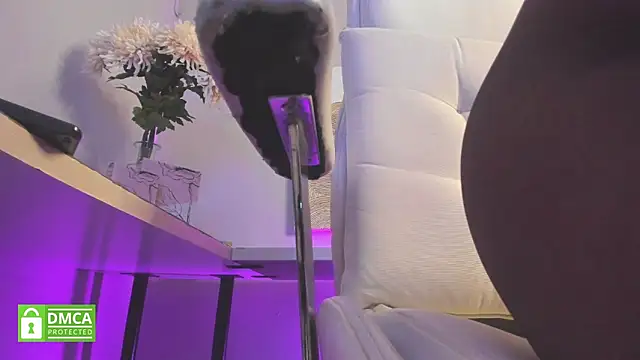 Snapshot of karinna_gray chatting on February 18, 2026, 12:17 am karinna gray online show from February 18, 2026, 12:17 am