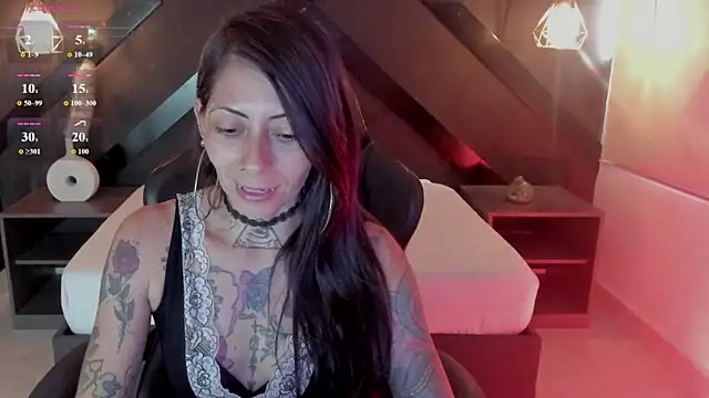 dark gotica online show from February 9, 2026, 7:07 pm