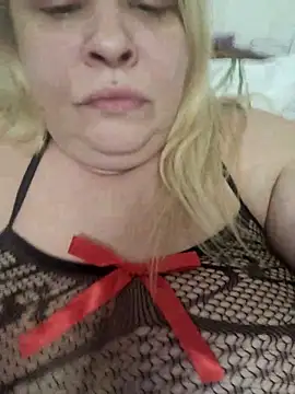 AriannaMilf online show from October 2, 2025, 8:27 pm