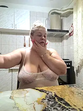 AriannaMilf online show from June 19, 2026, 8:45 pm