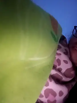 Snapshot of bruna_safadinhaa chatting on March 7, 2026, 1:52 pm bruna safadinhaa online show from March 7, 2026, 1:52 pm