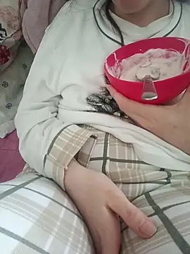 Snapshot of bruna_safadinhaa chatting on April 16, 2026, 2:18 pm bruna safadinhaa online show from April 16, 2026, 2:18 pm