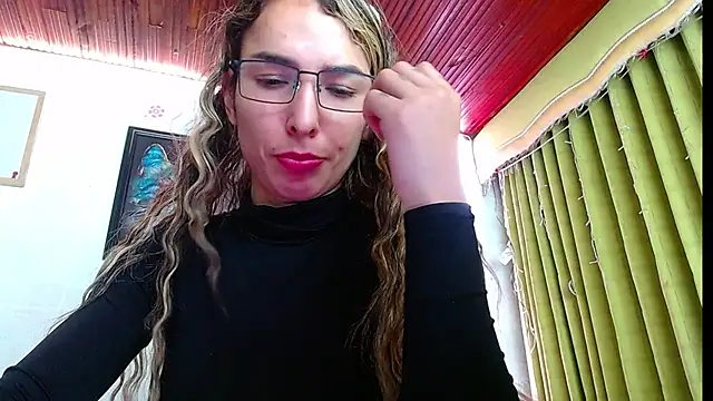 Snapshot of Niky_777 chatting on February 8, 2025, 2:04 am Niky 777 online show from February 8, 2025, 2:04 am