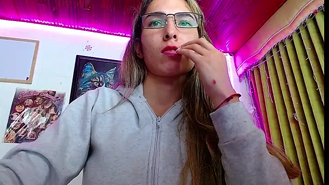 Snapshot of Niky_777 chatting on February 14, 2025, 7:07 am Niky 777 online show from February 14, 2025, 7:07 am