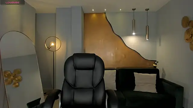 Snapshot of AlessiaCorleone_ chatting on January 13, 2026, 8:14 pm AlessiaCorleone online show from January 13, 2026, 8:14 pm