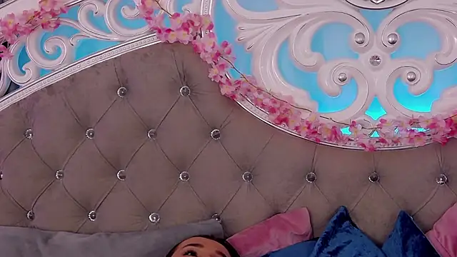 Snapshot of MeIisaLove chatting on February 28, 2026, 7:59 pm MeIisaLove online show from February 28, 2026, 7:59 pm