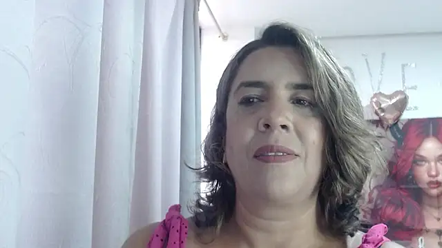 Snapshot of Victoria_meester chatting on March 3, 2026, 8:37 pm Victoria meester online show from March 3, 2026, 8:37 pm