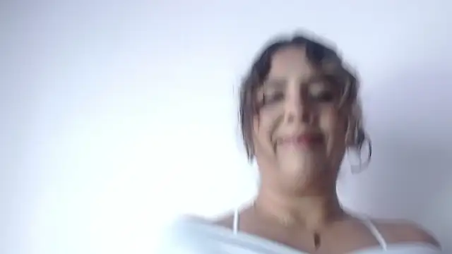 Snapshot of Victoria_meester chatting on April 25, 2026, 3:31 pm Victoria meester online show from April 25, 2026, 3:31 pm