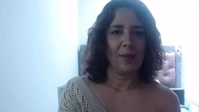 Snapshot of Victoria_meester chatting on May 18, 2026, 2:56 pm Victoria meester online show from May 18, 2026, 2:56 pm
